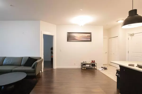 Abbotsford, BC V2S 0B9,33545 Rainbow AVE #210