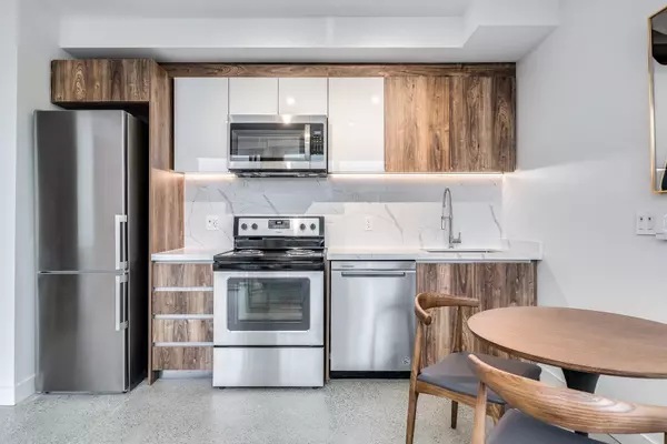 1170 Barclay Street #203 Vancouver, BC V6E 1H1