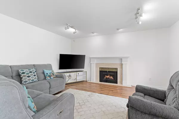 Delta, BC V4C 3X2,8201 Nechako DR