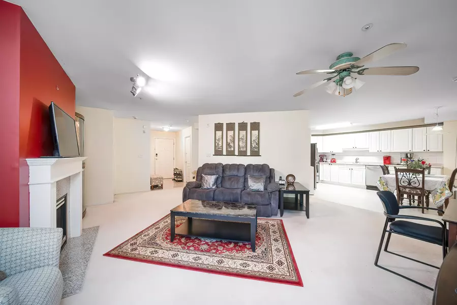 9626 148 ST #212, Surrey, BC V3R 0W2