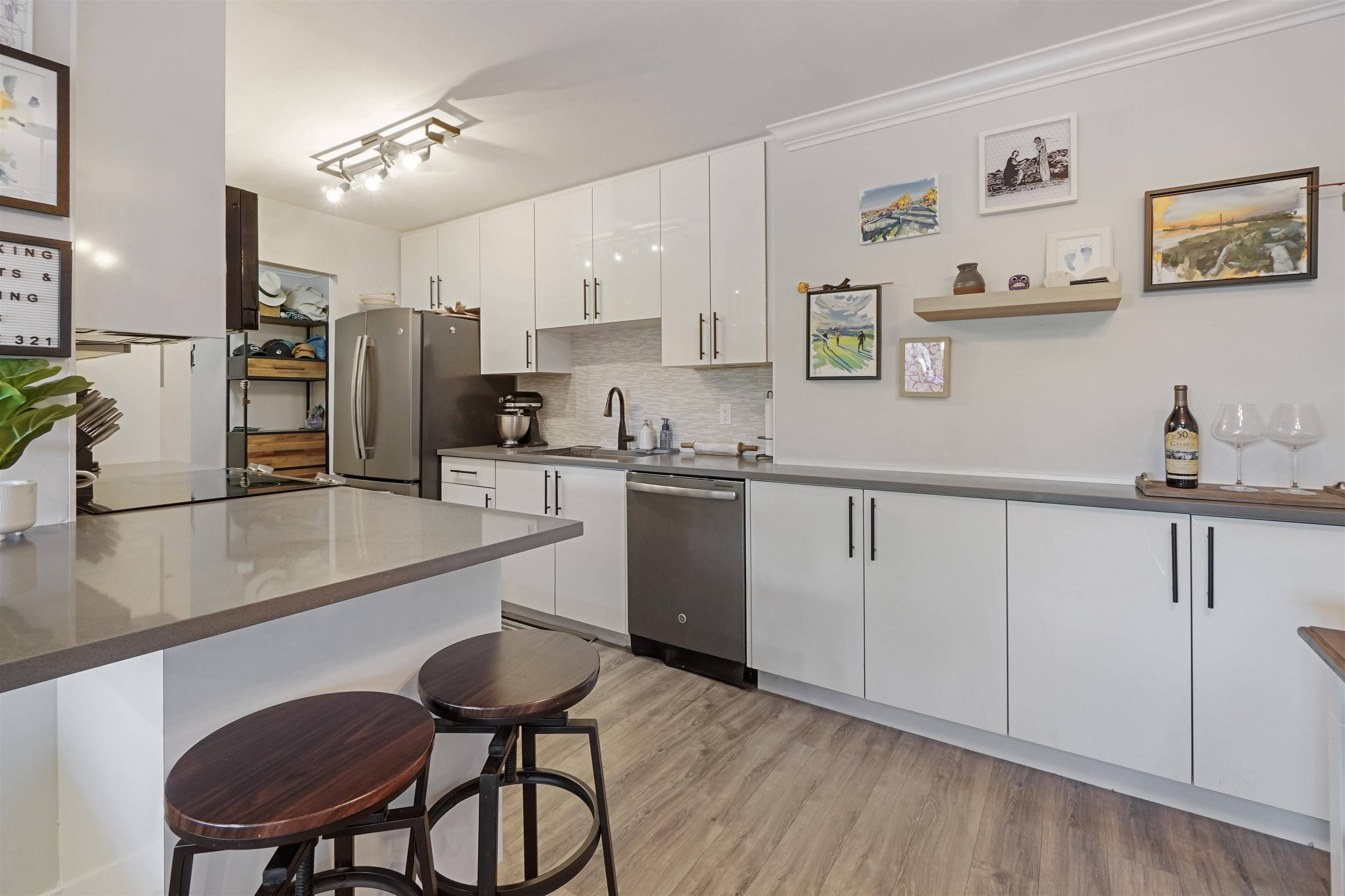 8740 No. 1 RD #103, Richmond, BC V7C 4L5