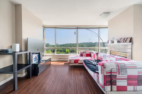 Burnaby, BC V3N 4Y7,9603 Manchester DR #902