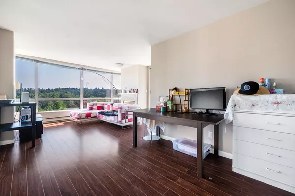 Burnaby, BC V3N 4Y7,9603 Manchester DR #902