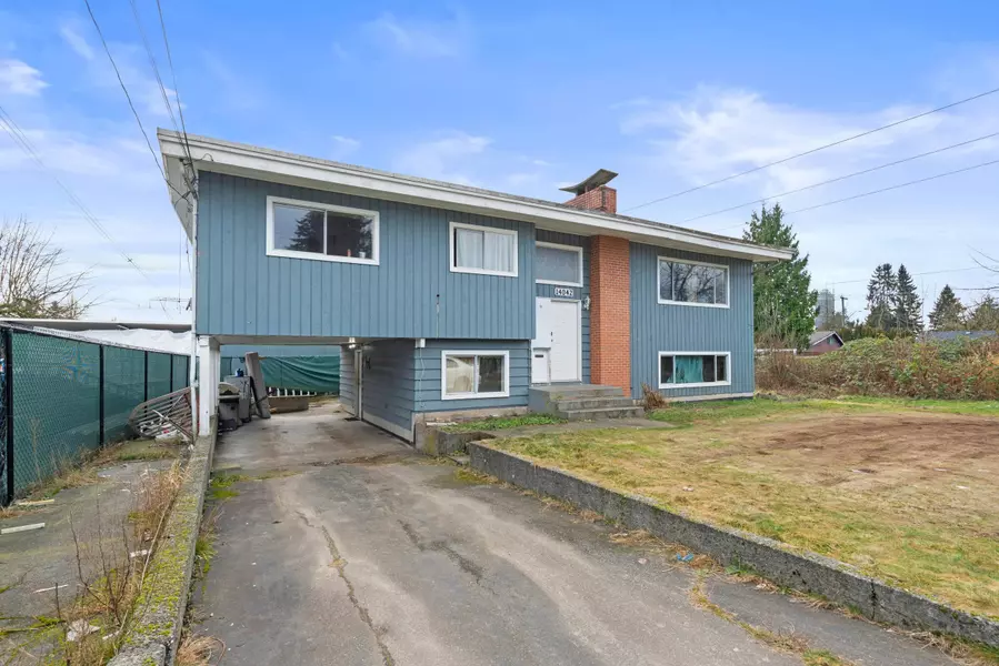 14042 110 AVE, Surrey, BC V3R 1Z2