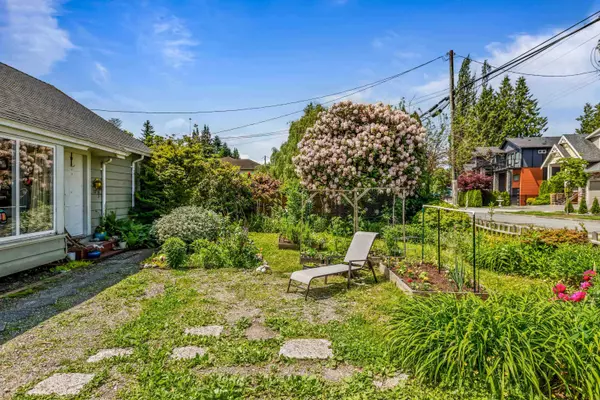 Maple Ridge, BC V2X 2A3,21158 River RD