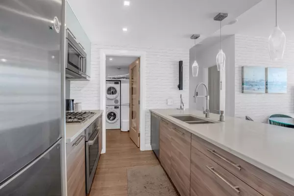 Vancouver, BC V6Z 3G6,928 Beatty ST #3705