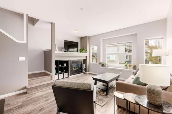 Port Coquitlam, BC V3B 8C3,1055 Riverwood Gate #111