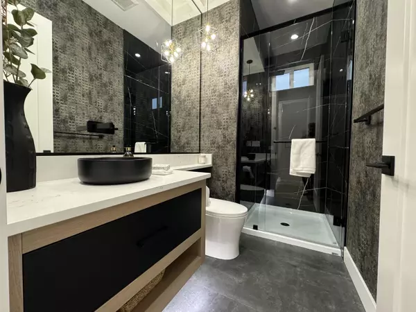 7126 204a ST Langley, BC V2Y 3S7