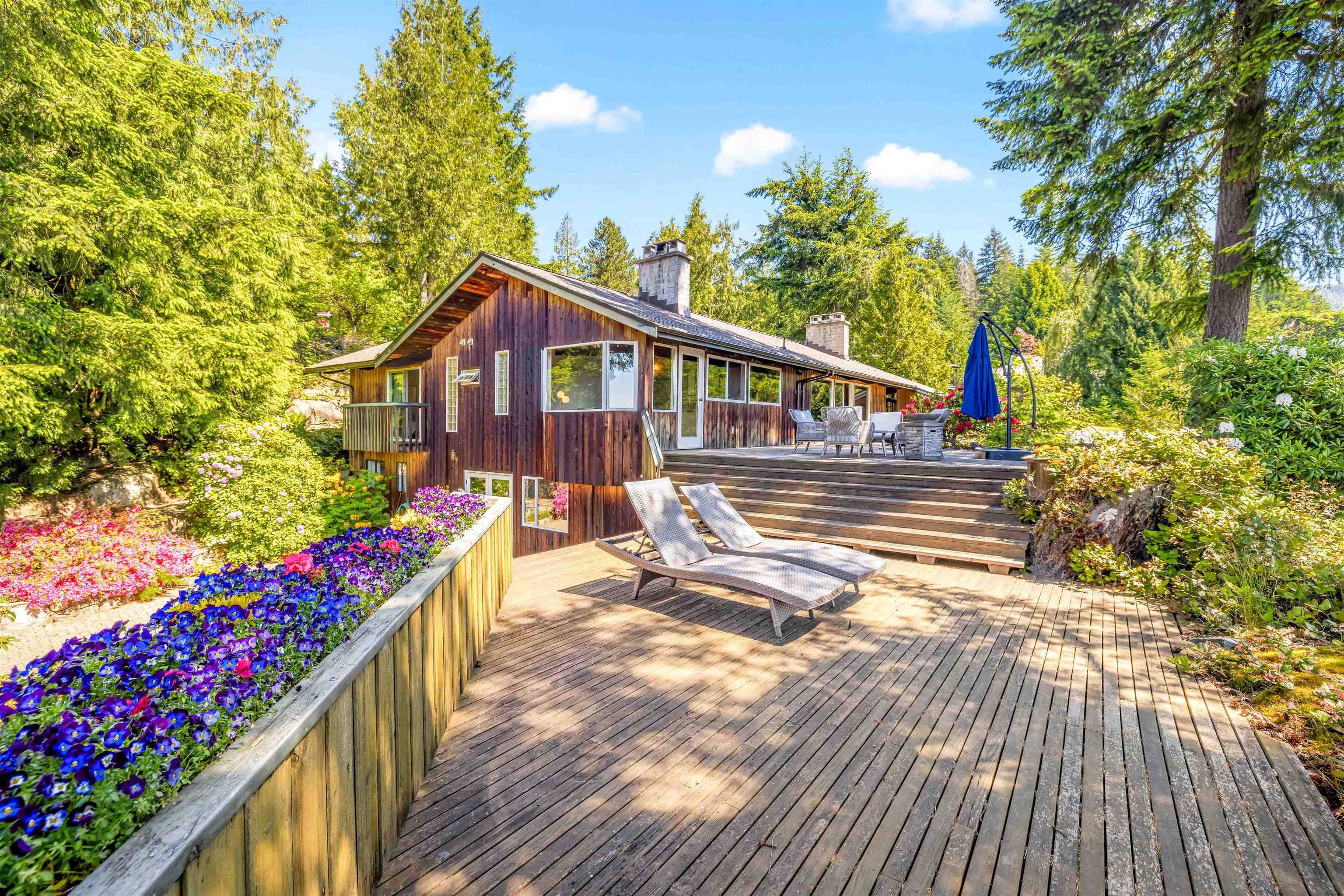 West Vancouver, BC V7S 2X1,4663 Woodridge PL