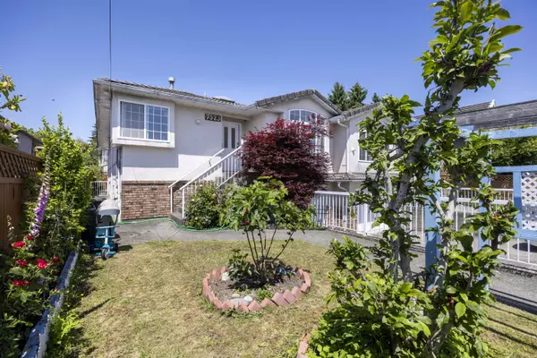 Burnaby, BC V3N 1L6,7523 17th AVE
