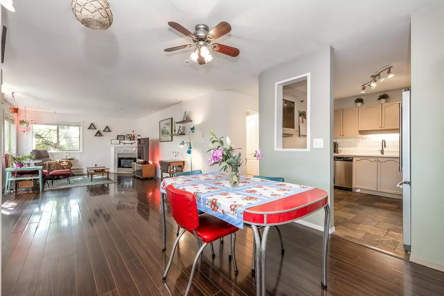 19130 Ford RD #204, Pitt Meadows, BC V3Y 2P1