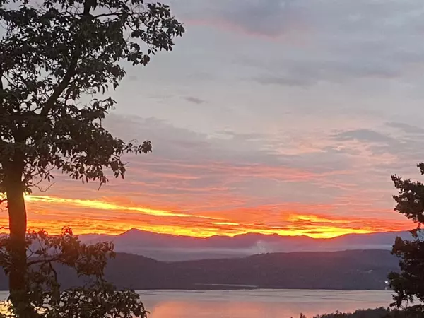 Galiano Island, BC V0N 1P0,1275 Sunnyside DR