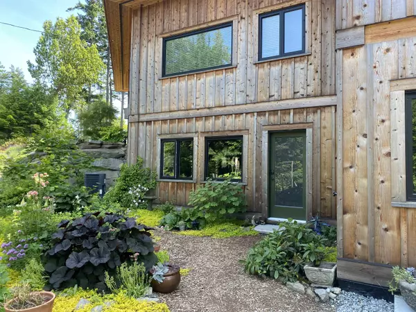 Galiano Island, BC V0N 1P0,1275 Sunnyside DR