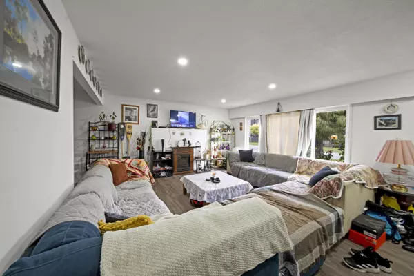 Abbotsford, BC V2S 1P3,33267 Mayfair AVE