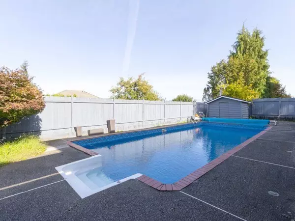 Burnaby, BC V5E 3Y9,7871 Morley ST