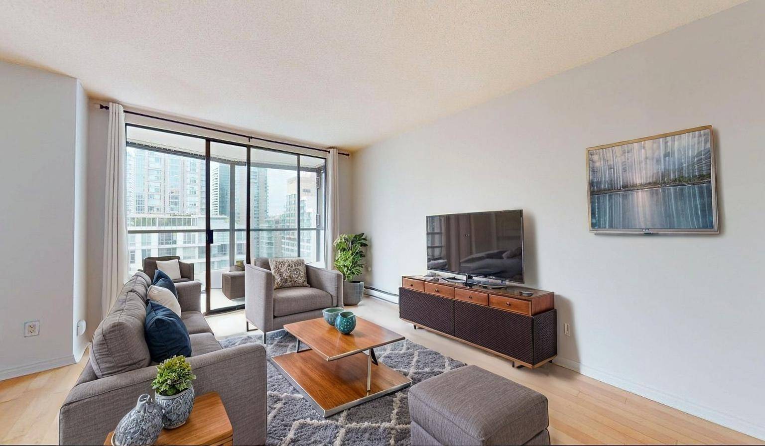 1189 Howe ST #2007, Vancouver, BC V6Z 2X4