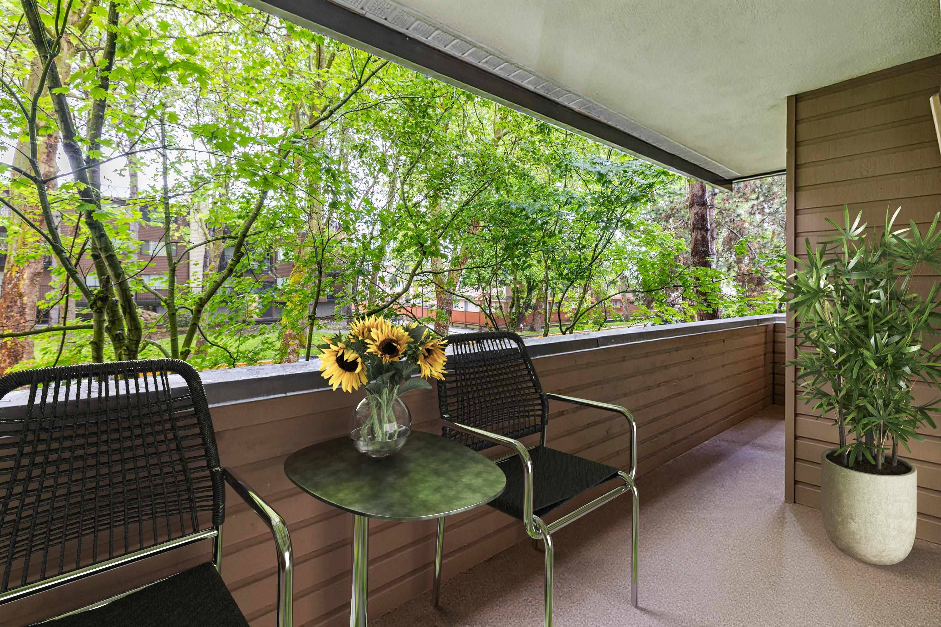 7297 Moffatt RD #122 Richmond, BC V6Y 3E6