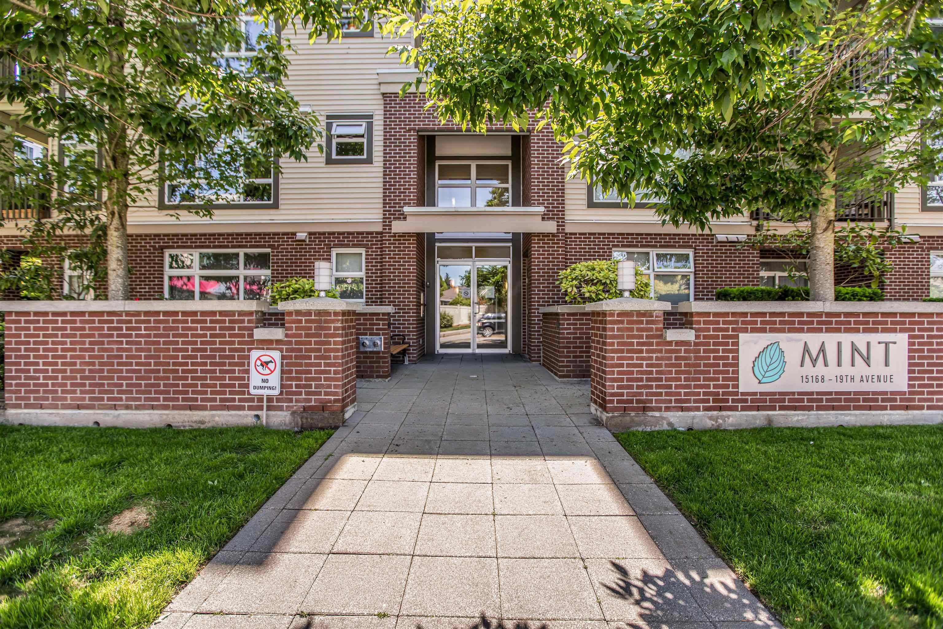 15168 19 AVE #214, Surrey, BC V4A 0A5