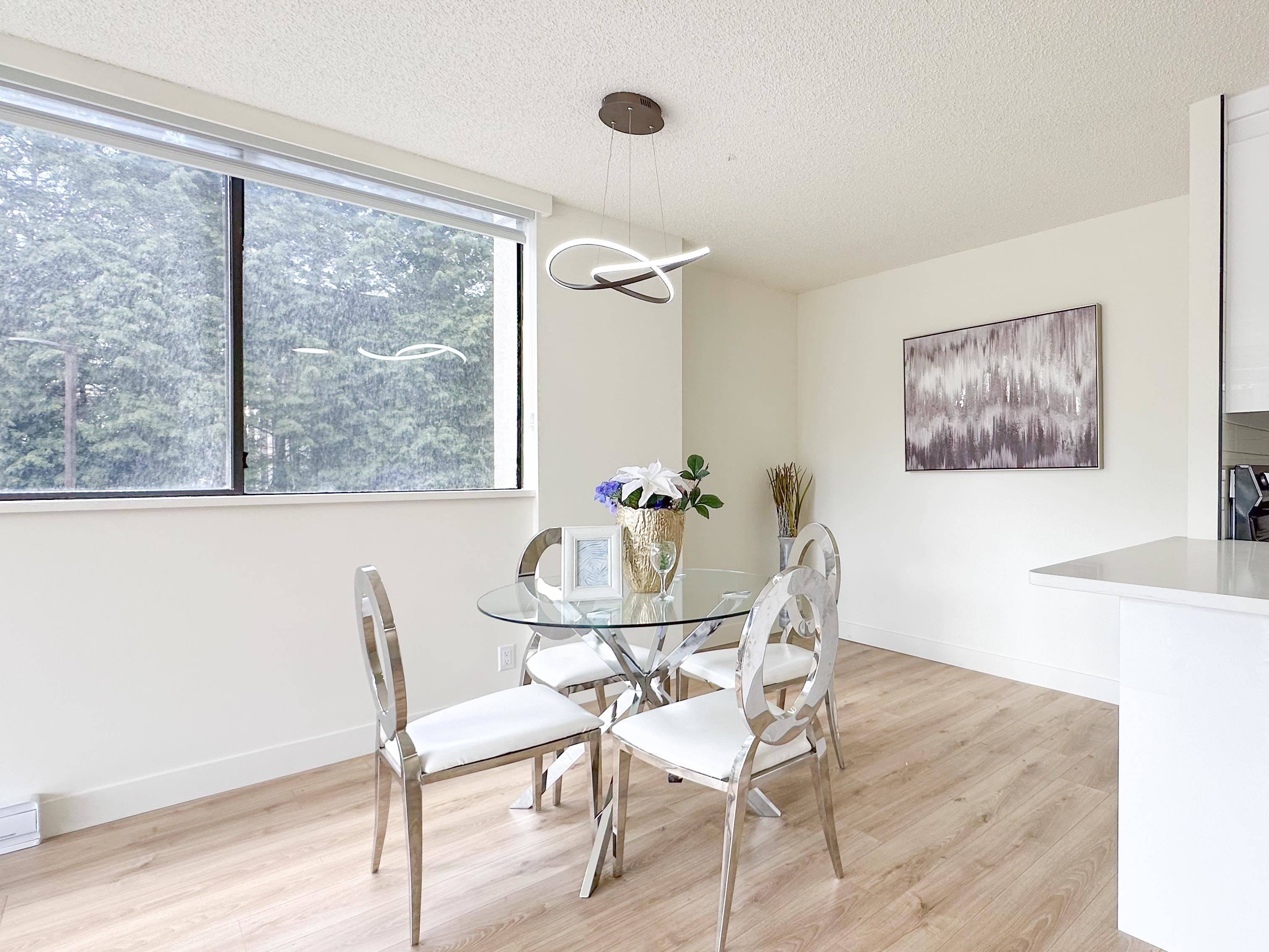 3970 Carrigan CT #204 Burnaby, BC V3N 4S5