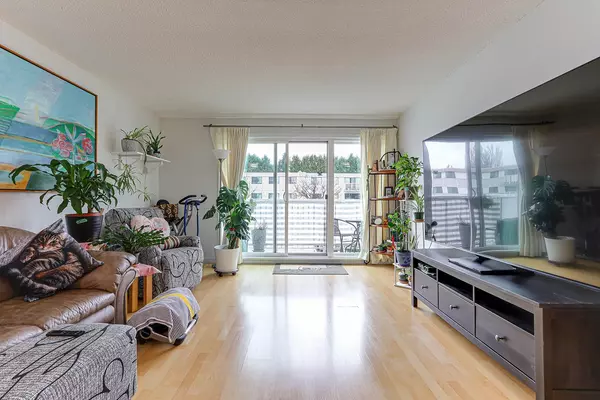 7260 Lindsay RD #209, Richmond, BC V7C 3M6