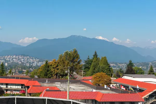 Burnaby, BC V5H 0B9,5388 Grimmer ST #PH17