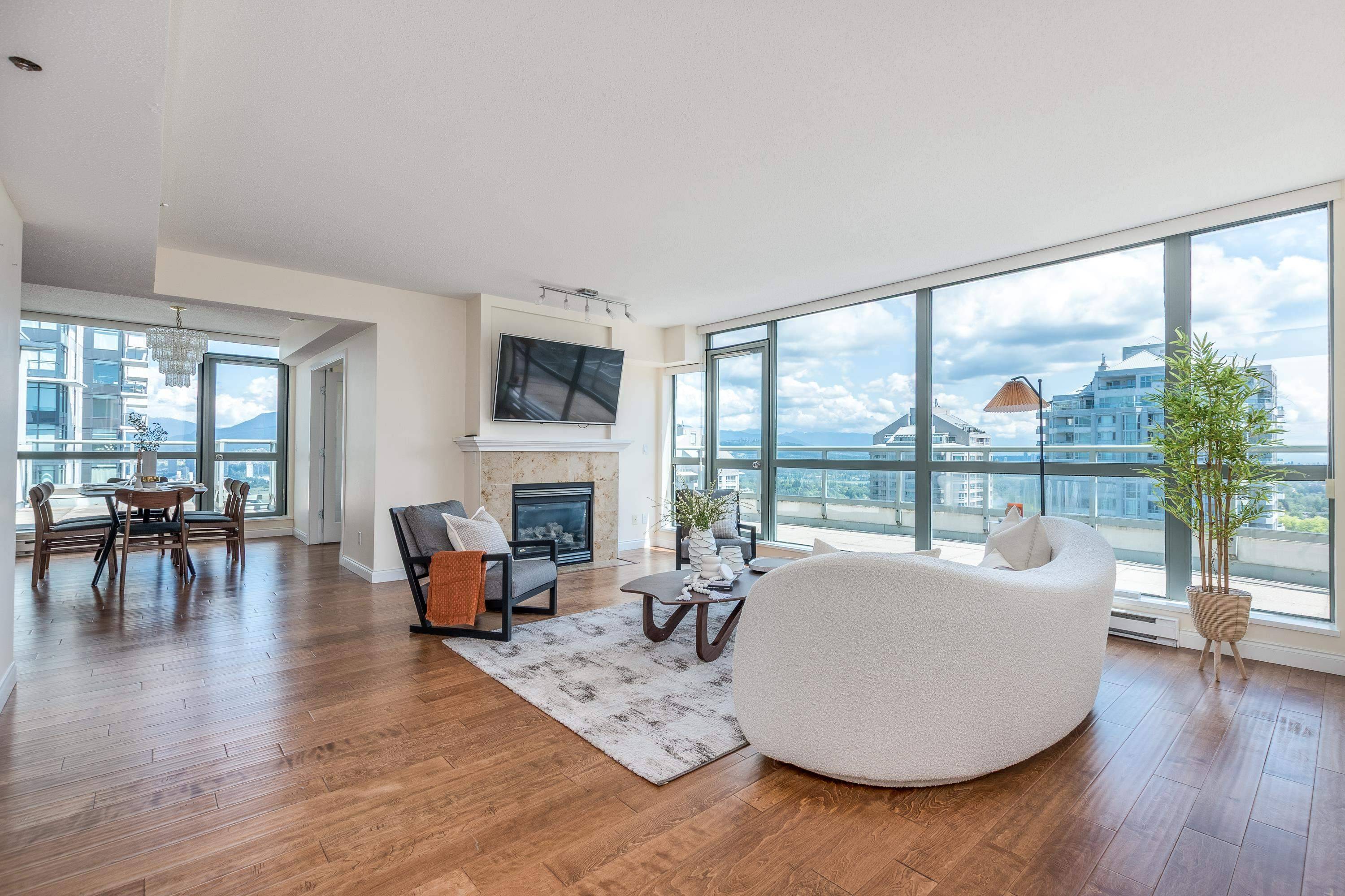 Burnaby, BC V5H 4V9,4788 Hazel ST #1702