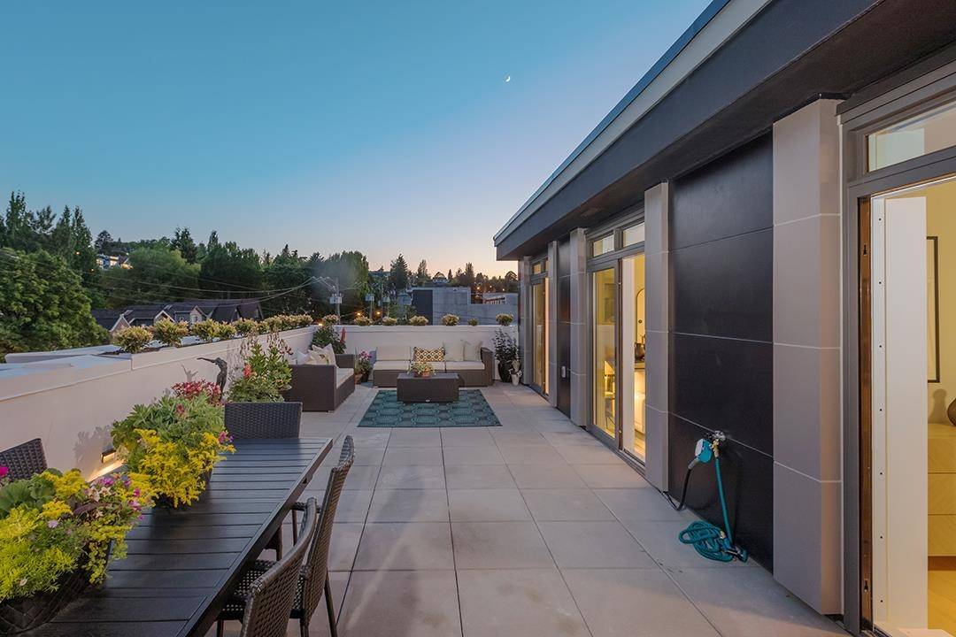 Vancouver, BC V6R 2G3,3668 W 10th AVE #403