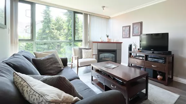 2733 Chandlery PL #206, Vancouver, BC V5S 4V3