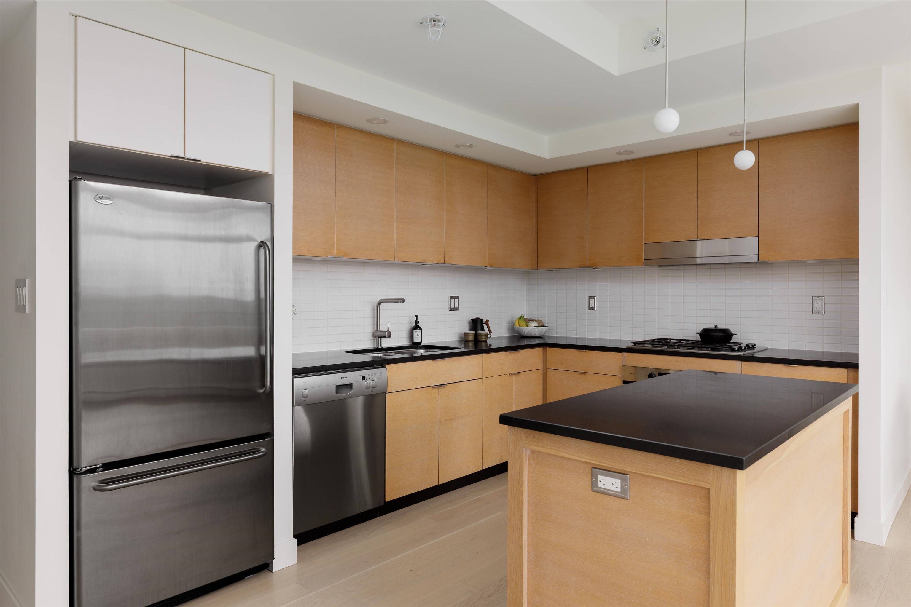 Vancouver, BC V6B 1G3,1055 Homer ST #2101