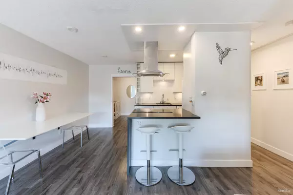 North Vancouver, BC V7M 1E9,225 W 3rd ST #101