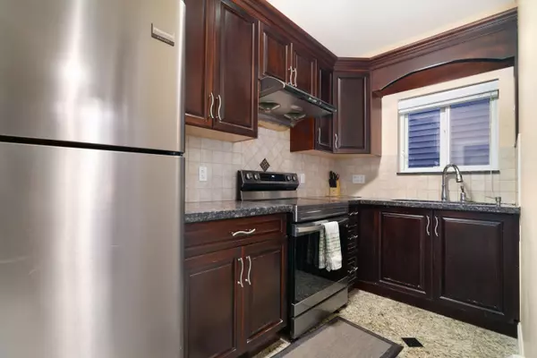Surrey, BC V3X 0C7,5878 129 ST