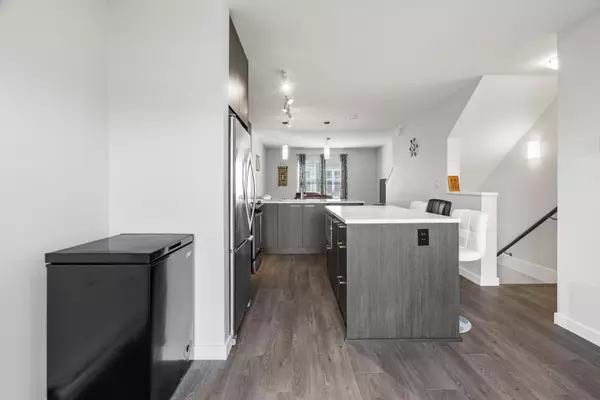 Abbotsford, BC V2T 0G9,32633 Simon AVE #150