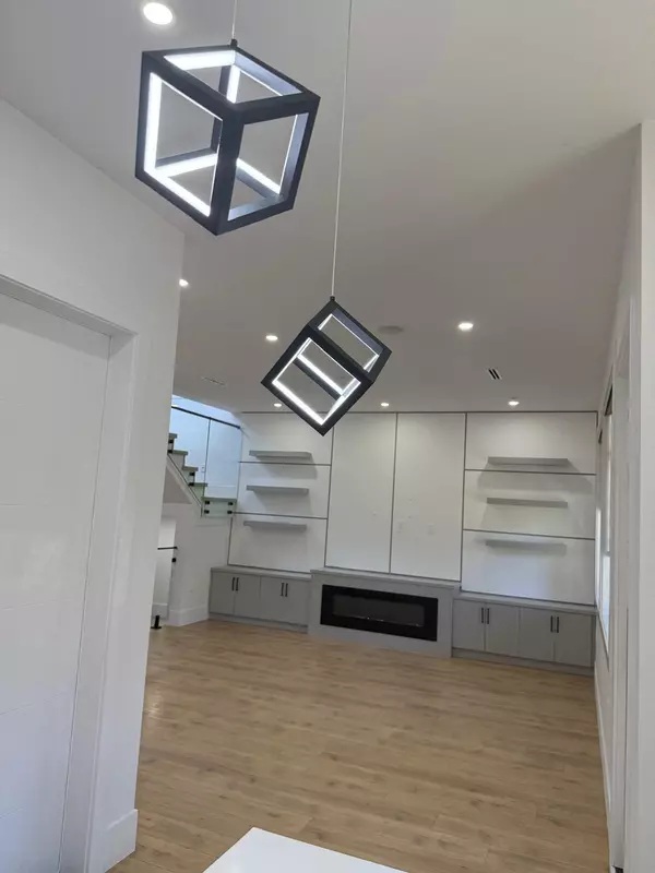 Surrey, BC V3S 3H8,6318 150a ST