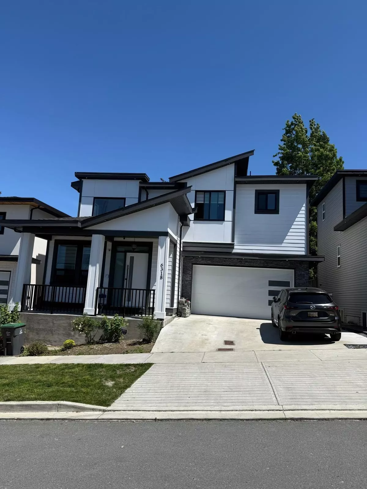 Surrey, BC V3S 3H8,6318 150a ST