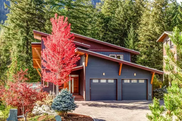 7457 Dogwood ST, Pemberton, BC V0N 2L0