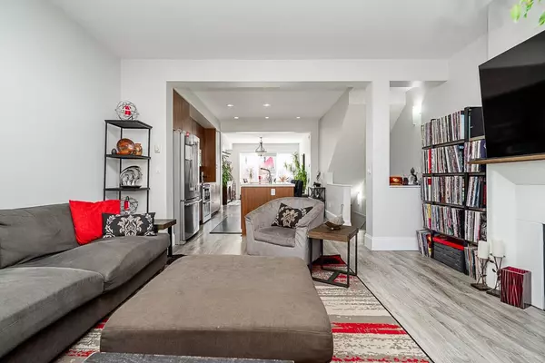 2450 161a ST #2, Surrey, BC V3Z 8K4