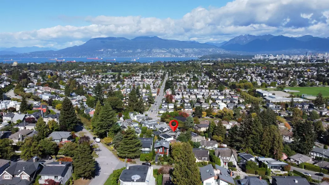 4393 Puget DR, Vancouver, BC V6L 2V7