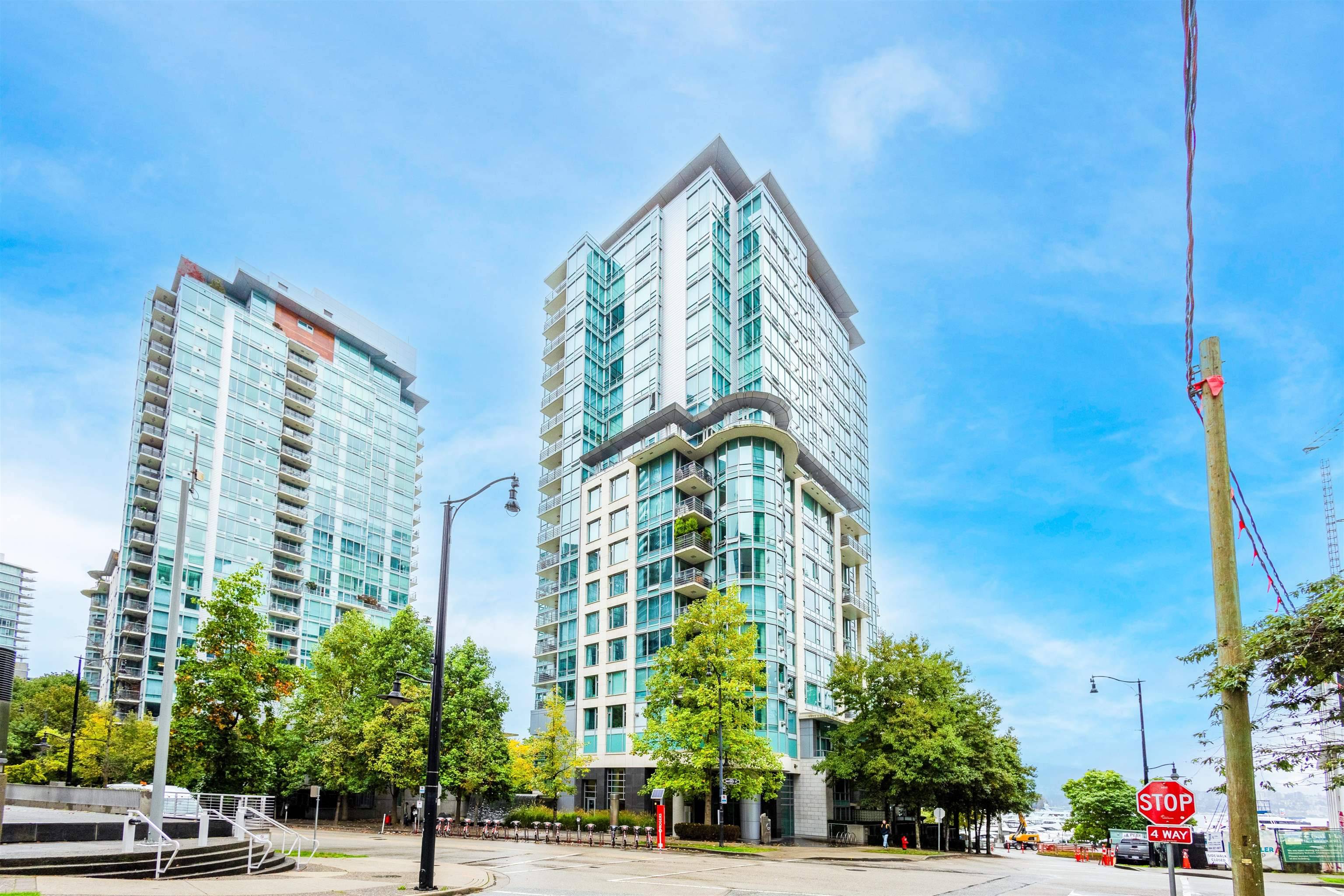 499 Broughton ST #407, Vancouver, BC V6G 3K1