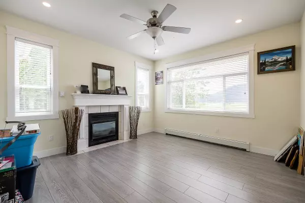 10931 Sylvester RD Mission, BC V2V 0B2