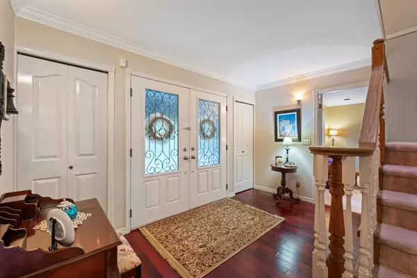 Surrey, BC V4P 1J7,2842 130 ST