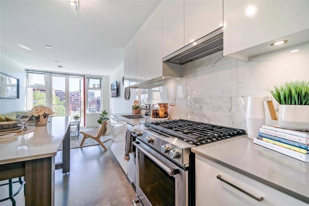 231 E Pender ST #404 Vancouver, BC V6A 0G3