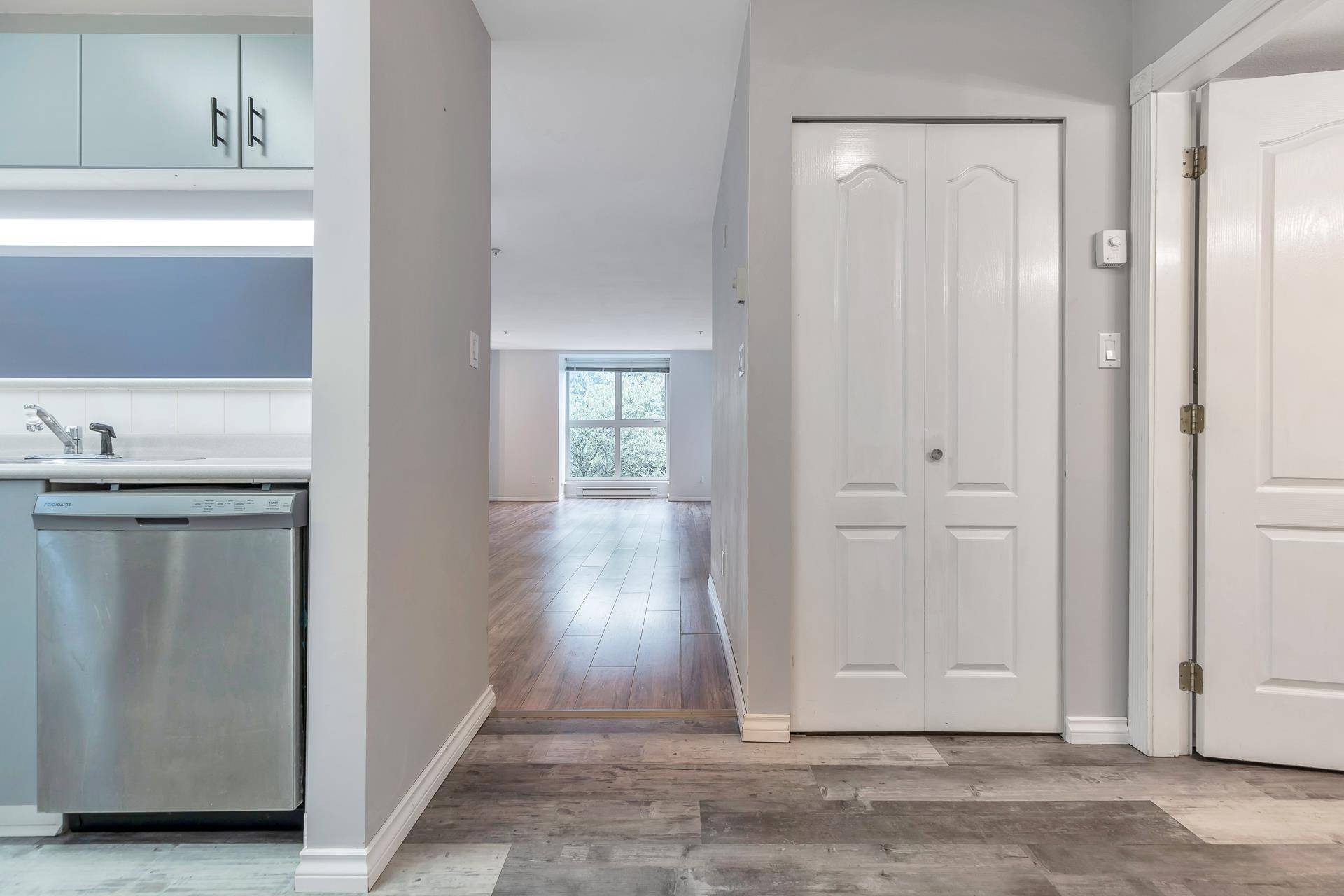 10128 132 ST #209 Surrey, BC V3T 3T5