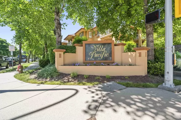 Surrey, BC V4A 9T4,15185 22 AVE #208