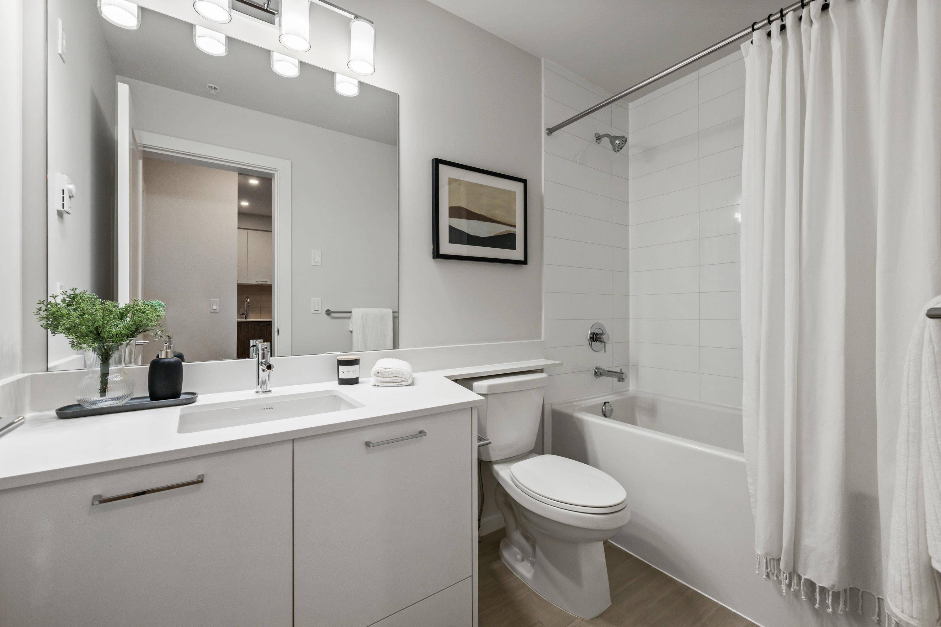 3317 148 ST #509 Surrey, BC V4P 0H9