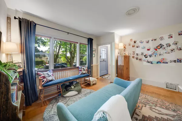 Vancouver, BC V6L 1X4,3137 W 28th AVE