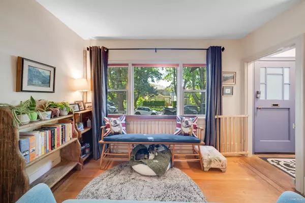 Vancouver, BC V6L 1X4,3137 W 28th AVE