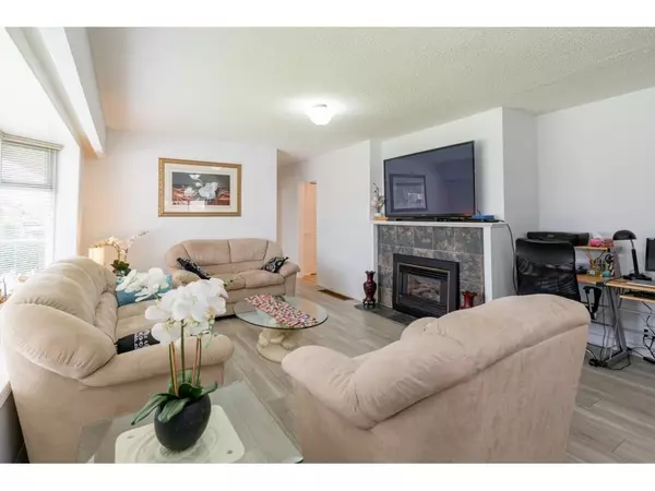 Delta, BC V4K 2J4,5233 Westminster AVE