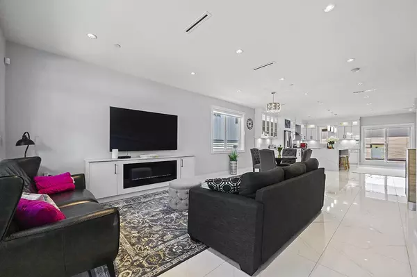 Vancouver, BC V5S 1E4,3622 E 47th AVE