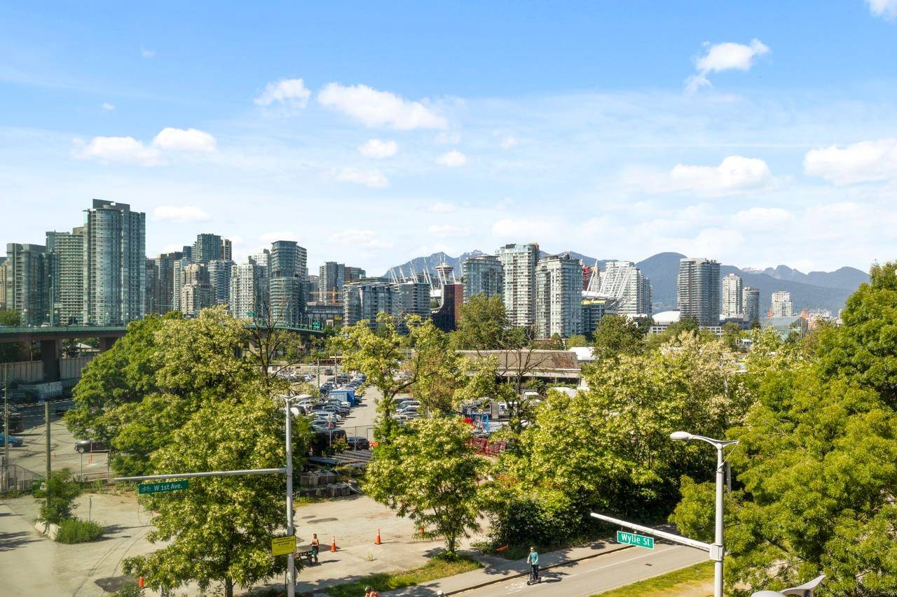 1919 Wylie ST #509 Vancouver, BC V5Y 0E7