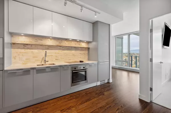 Vancouver, BC V5X 0E2,8131 Nunavut LN #3003
